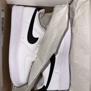 NIKE AirForce 1 Mens
